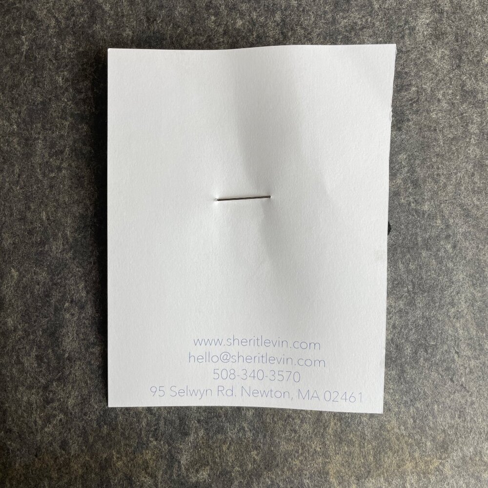 Sherit Levin artisan hand-painted velvet dragonfly pin - Picture 4 of 4